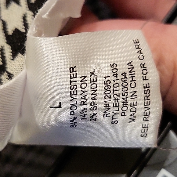 Olive +Oak 2 piece set size Large. Black and grey. NWT - Picture 8 of 13